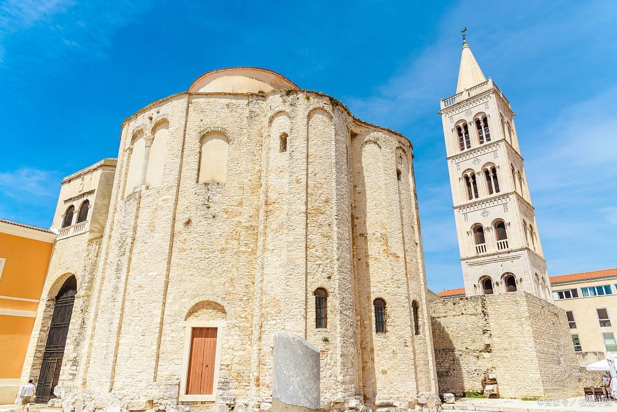 拜占庭艺术的特点是什么？