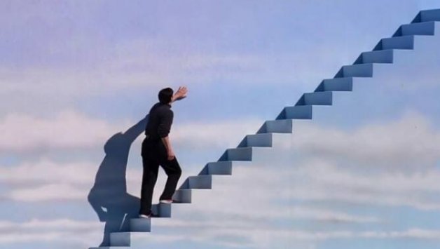 人生如戏，戏如人生后面是什么