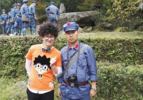 芝麻哥哥的年龄有多少