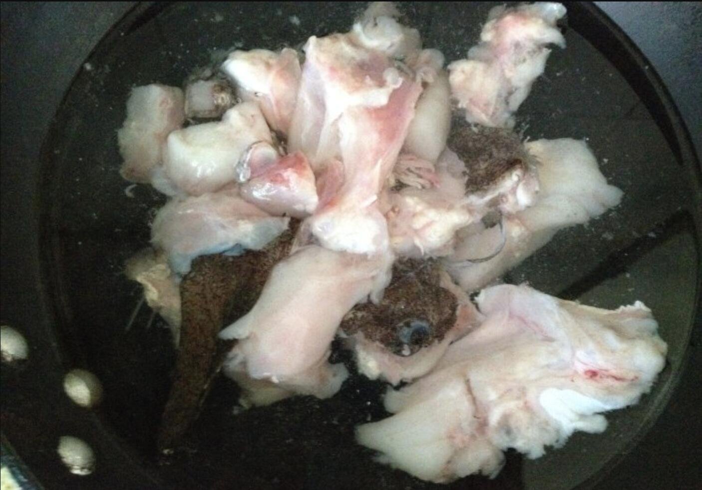 红烧安康鱼的步骤/方法