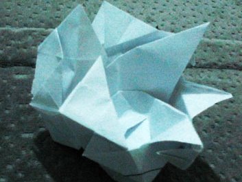 扫墓的小白花怎么折？