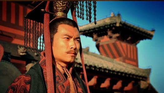 为何曹丕娶庶母遗臭万年，而王昭君嫁给儿子却名垂青史呢？