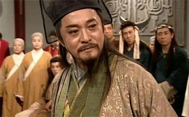 《笑傲江湖》中的风清扬能不能打过东方不败呢？为什么？