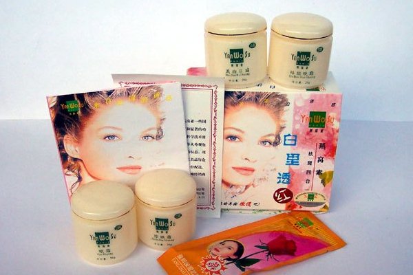 谁用过燕窝素白里透红，有副作用吗？