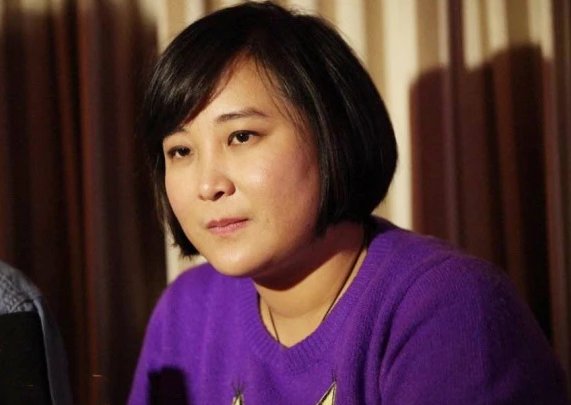 40岁贾玲疑恋情曝光，绯闻男友极有才华，你觉得恋情坐实了吗?