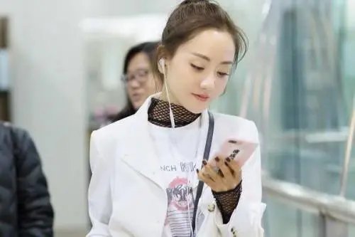 《大侦探7》中何炅高光设计遭杨蓉一眼看穿，你如何看待这件事？