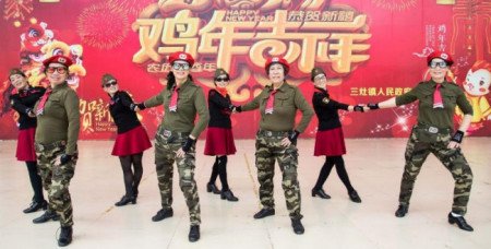 目前最火爆的广场舞有什么？