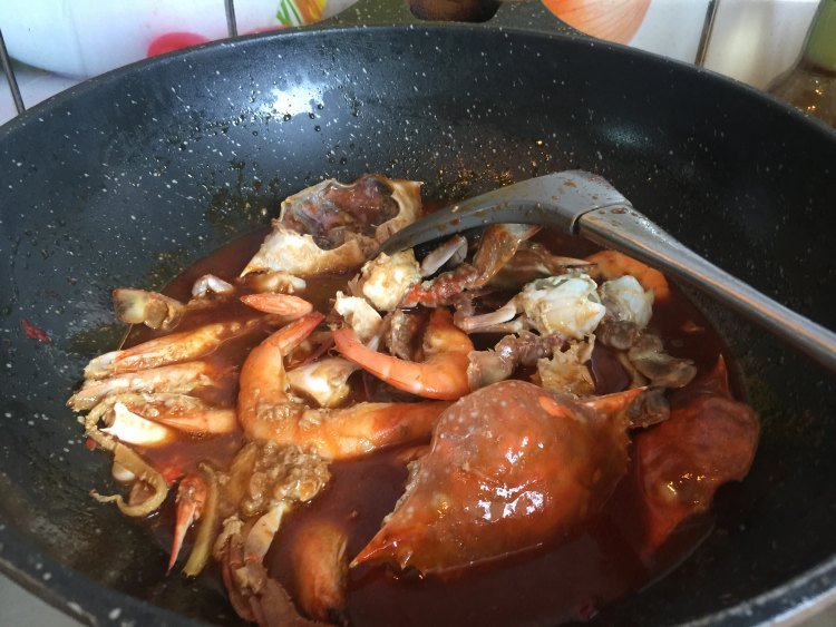 巴啦嘴肉蟹煲加盟费多少钱