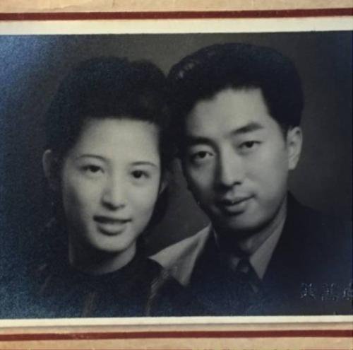 怎么评价徐谟佳的颜值?