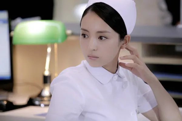 董璇自曝离婚内：高云翔出事后遭遇亲友疏远，娱乐圈有多冷漠？
