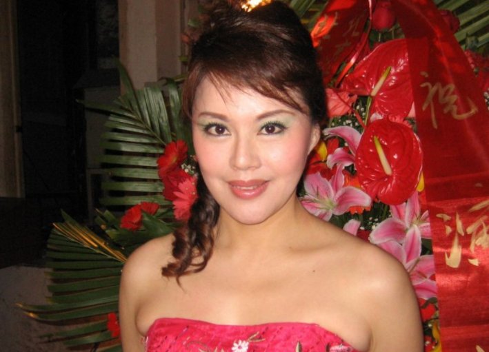 贾玲之前出过一位女相声演员，她是郭德纲的师姐，如今的单联丽怎样了呢？