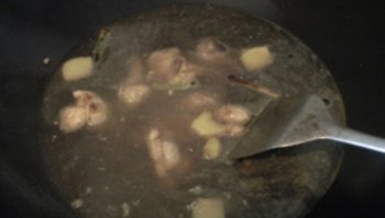 求做《油饼母鸡汤》的面料配方和汤料配方?
