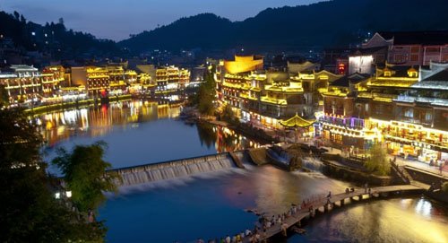 去凤凰古城旅游住哪好